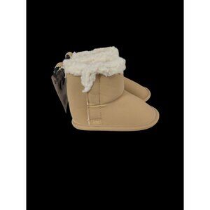 NWT Infant Brown Faux Fur Winter Boots – Size 0–3M (Carter’s Child of Mine)